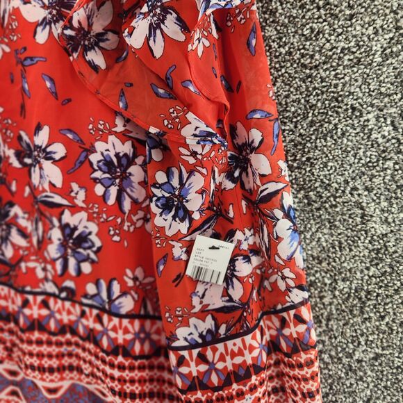 AGB Large Multicolor Red Blue Floral NWT Short Sleeve Blouse - Picture 3 of 9